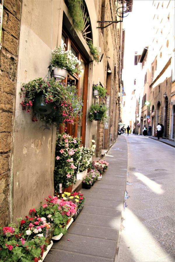 Historic Center! Charming Traditional Florentine Building - Ac,Wifi - By LikehomeFlorencja Zewnętrze zdjęcie